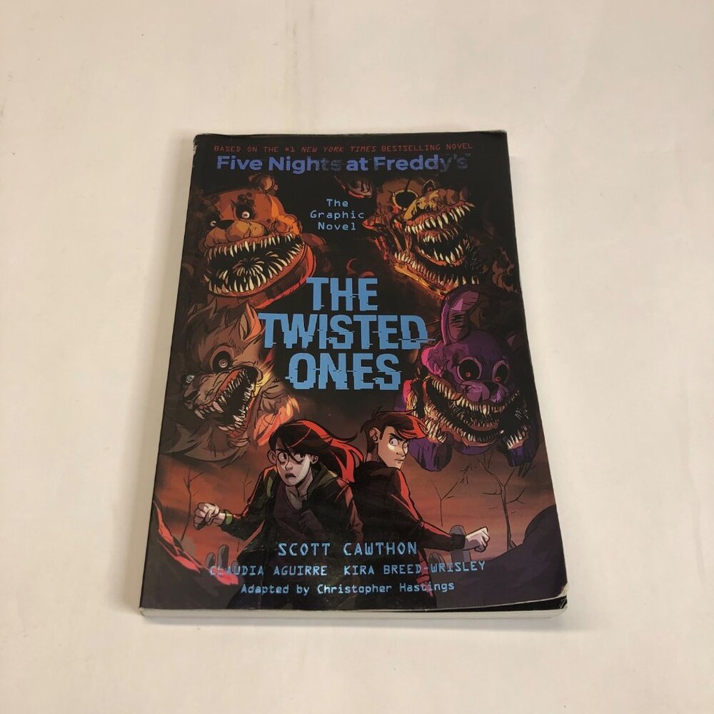 The Twisted Ones: The Graphic Novel Five Nights at‎ Freddy's Book Scott Cawthon